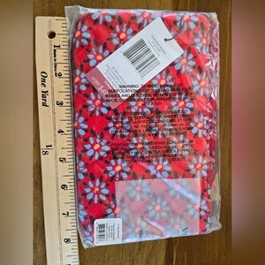 NWT Vera Bradley Essential Wristlet- Venetian Flowers pattern Floral Red Blue